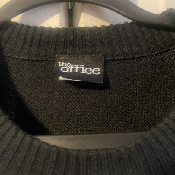 The Office Xmas is Here sweater XL - Picture 3 of 4